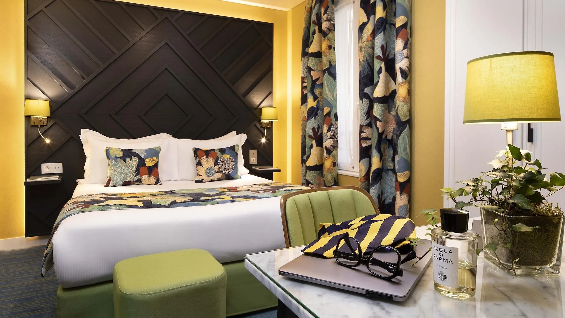 ****  Hotel Des Arts Montmartre Párizs Franciaország
