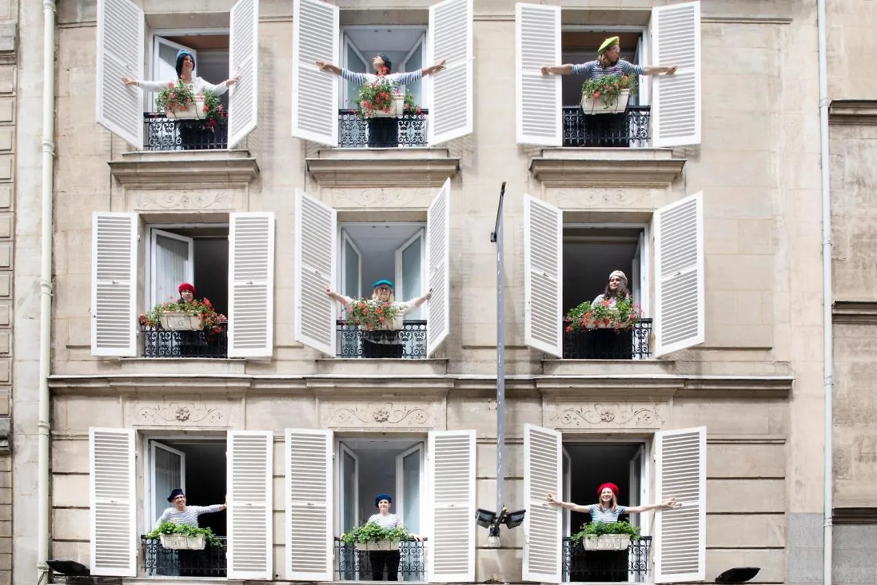 Hotel Des Arts Montmartre Parijs